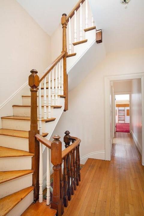 39 Linden Pl, Brookline, MA 02445 photo 6