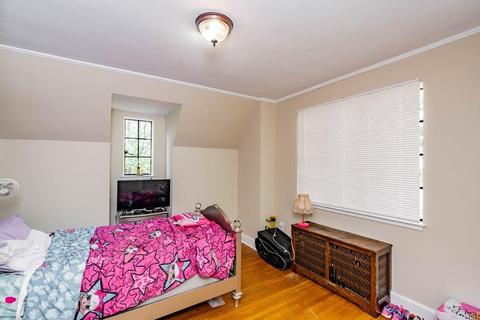 175 Myrtle St, Indian Orchard, MA 01151 photo 20