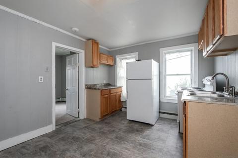 57 Fox St, Worcester, MA 01604 photo 12