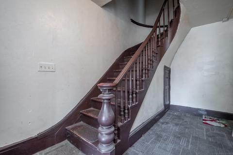 57 Fox St, Worcester, MA 01604 photo 8