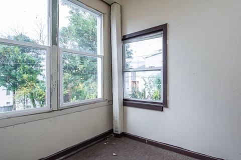 57 Fox St, Worcester, MA 01604 photo 7