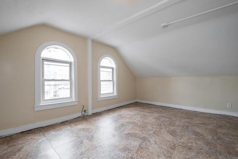 57 Fox St, Worcester, MA 01604 photo 27