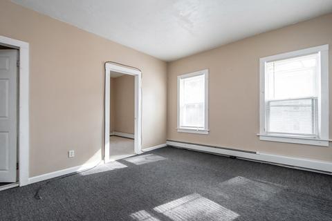 57 Fox St, Worcester, MA 01604 photo 17