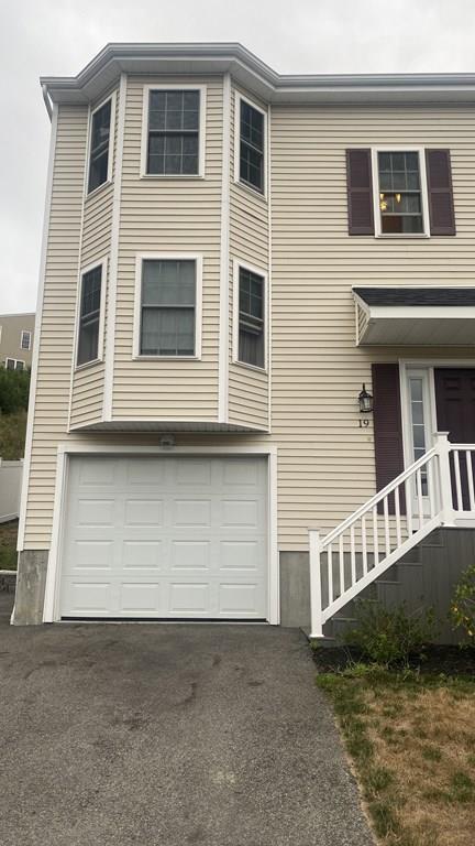19 Bittersweet Blvd, Worcester, MA 01607 photo 1
