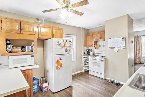 14 Franklin St, Danvers, MA 01923 photo 12