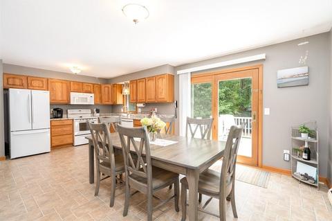 64 Campbell Dr, Easthampton, MA 01027 photo 6