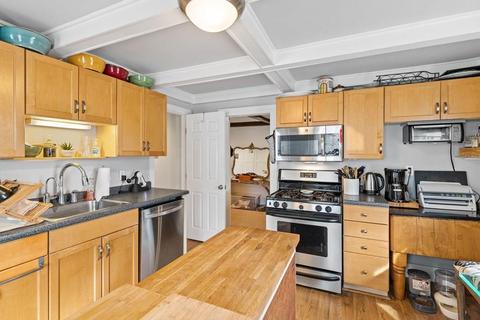 56 Bartlett St, Beverly, MA 01915 photo 14