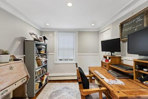 56 Bartlett St, Beverly, MA 01915 photo 5