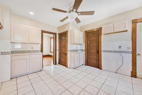 49 Albemarle St, Springfield, MA 01109 photo 17