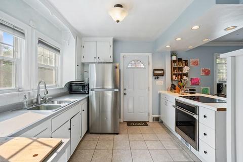 79 Commonwealth Ave, Worcester, MA 01604 photo 11