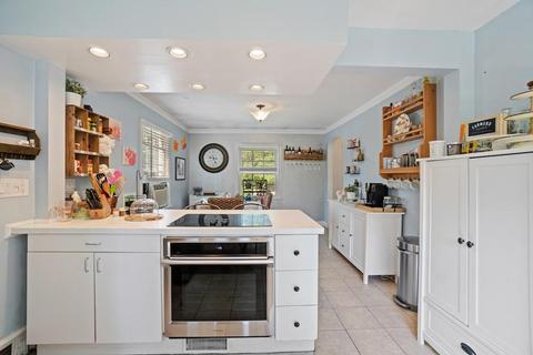 79 Commonwealth Ave, Worcester, MA 01604 photo 13