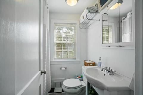 79 Commonwealth Ave, Worcester, MA 01604 photo 20