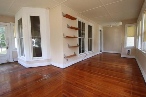 2 Cliftondale Ave, Saugus, MA 01906 photo 6