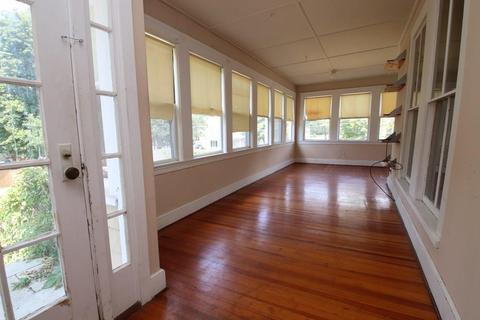 2 Cliftondale Ave, Saugus, MA 01906 photo 4