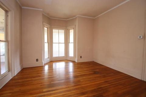 2 Cliftondale Ave, Saugus, MA 01906 photo 7