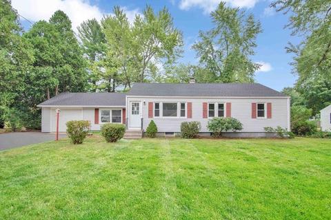 89 Juniper Dr, Springfield, MA 01119 photo 1