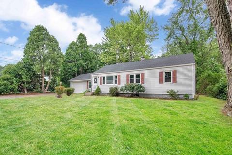 89 Juniper Dr, Springfield, MA 01119 photo 3