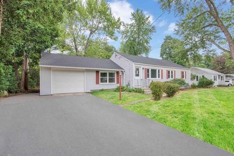89 Juniper Dr, Springfield, MA 01119 photo 2