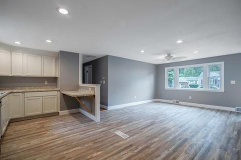 89 Juniper Dr, Springfield, MA 01119 photo 8