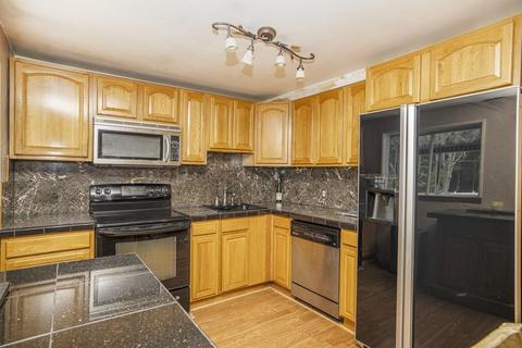 2 Baltimore St, Millis, MA 02054 photo 4