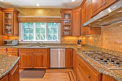 218 Broad Meadow Rd, Needham, MA 02492 photo 10
