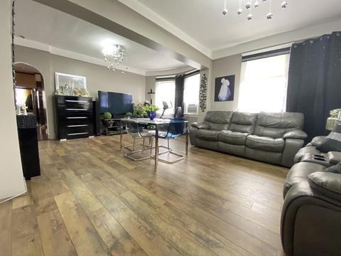 12 Imperial Rd, Worcester, MA 01604 photo 5