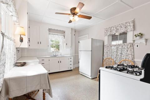 12 Summer St, Beverly, MA 01915 photo 6