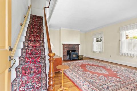 12 Summer St, Beverly, MA 01915 photo 4