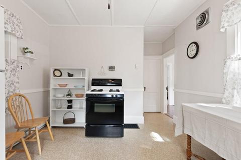 12 Summer St, Beverly, MA 01915 photo 10