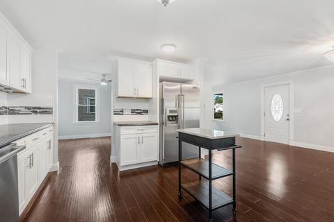 186 Arcade St, Chicopee, MA 01020 photo 17