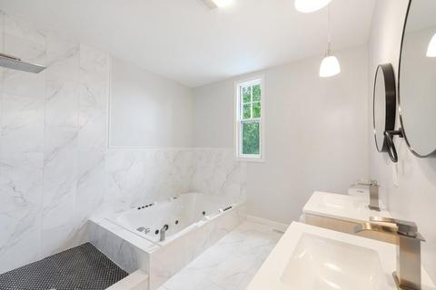 186 Arcade St, Chicopee, MA 01020 photo 28
