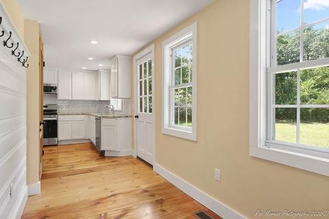 89 Elm St, Georgetown, MA 01833 photo 12