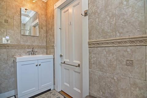 72 Dane St #2, Beverly, MA 01915 photo 23