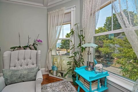 72 Dane St #2, Beverly, MA 01915 photo 11