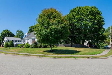 29 Scott Cir, Dedham, MA 02026 photo 4