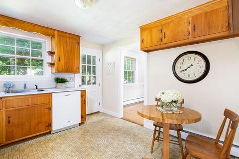 29 Scott Cir, Dedham, MA 02026 photo 12