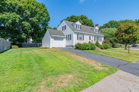 29 Scott Cir, Dedham, MA 02026 photo 1