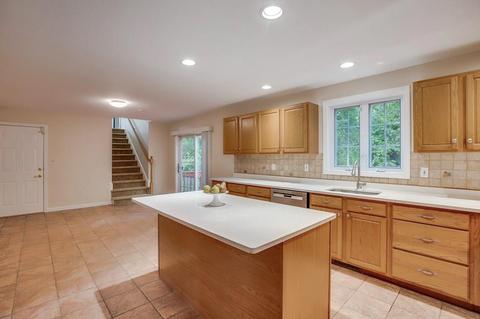 3 Osgood St, Windham, NH 03087 photo 14