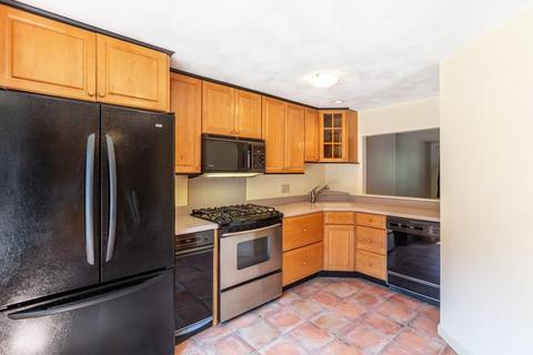 8 Deer Path #4, Maynard, MA 01754 photo 4