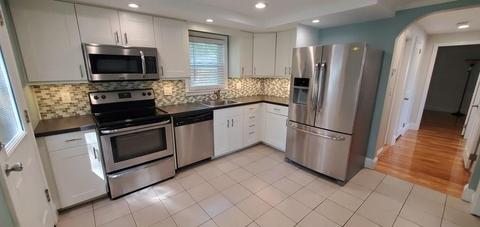 30 Bartlett Rd, Randolph, MA 02368 photo 6