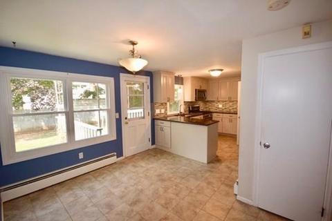 5 Vadnais St, Easthampton, MA 01027 photo 9