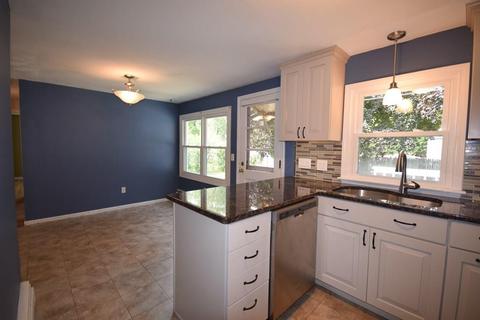 5 Vadnais St, Easthampton, MA 01027 photo 8