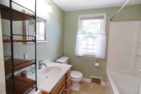 28 Overhill Dr, Springfield, MA 01129 photo 27