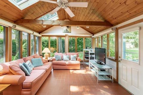 86 Red Gate Ln, Reading, MA 01867 photo 11