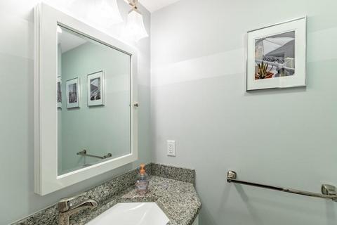 86 Red Gate Ln, Reading, MA 01867 photo 8