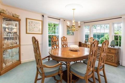 86 Red Gate Ln, Reading, MA 01867 photo 10
