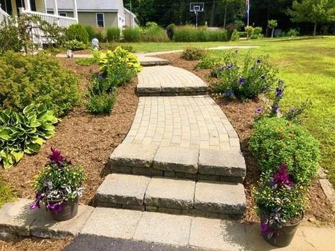 92 Saunders St, Gardner, MA 01440 photo 3