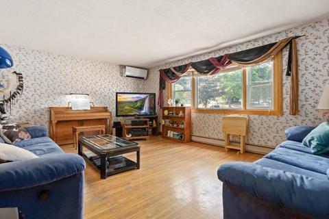 2 Apollo Cir, Andover, MA 01810 photo 4