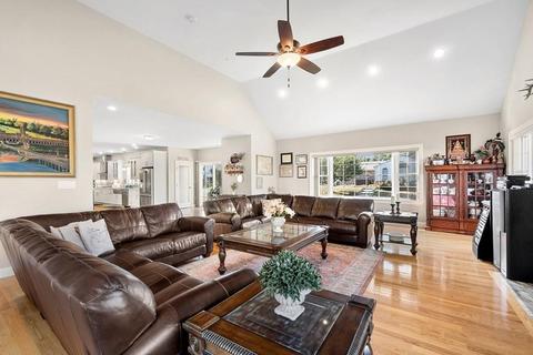 80 Regency Dr, Dracut, MA 01826 photo 17