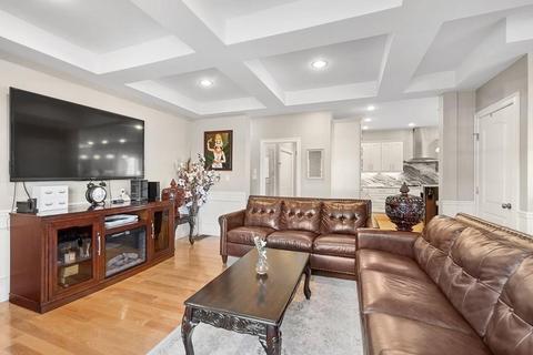 80 Regency Dr, Dracut, MA 01826 photo 5